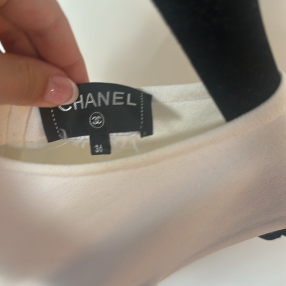 Chanel dress - Picture 6 of 9